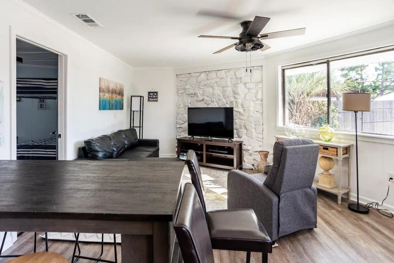 Peaceful Lydia Hide-O-Way - Unwind Near Beach, Breakfast, Spa & Go-Karts! Panama City Beach Ngoại thất bức ảnh